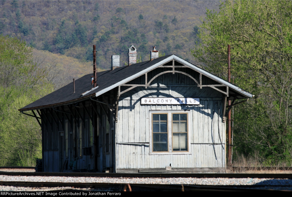 C&O Balcony Falls Depot